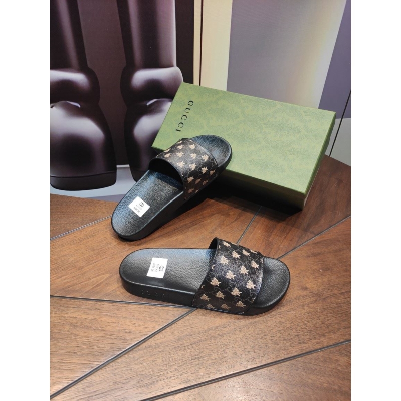G*u*i slippers